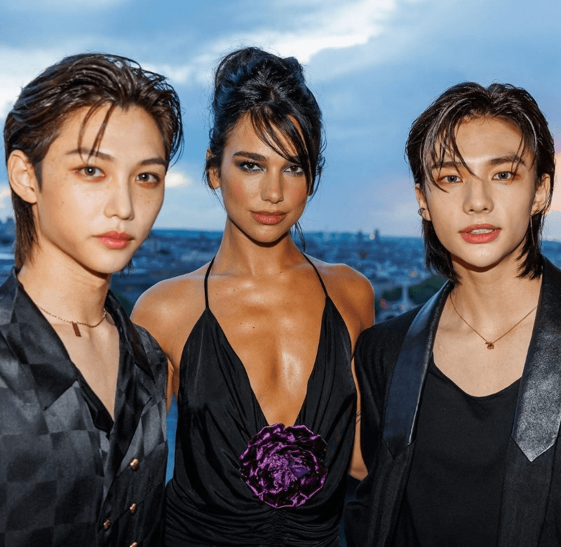 Félix y Hyunjin junto a Dua Lipa
